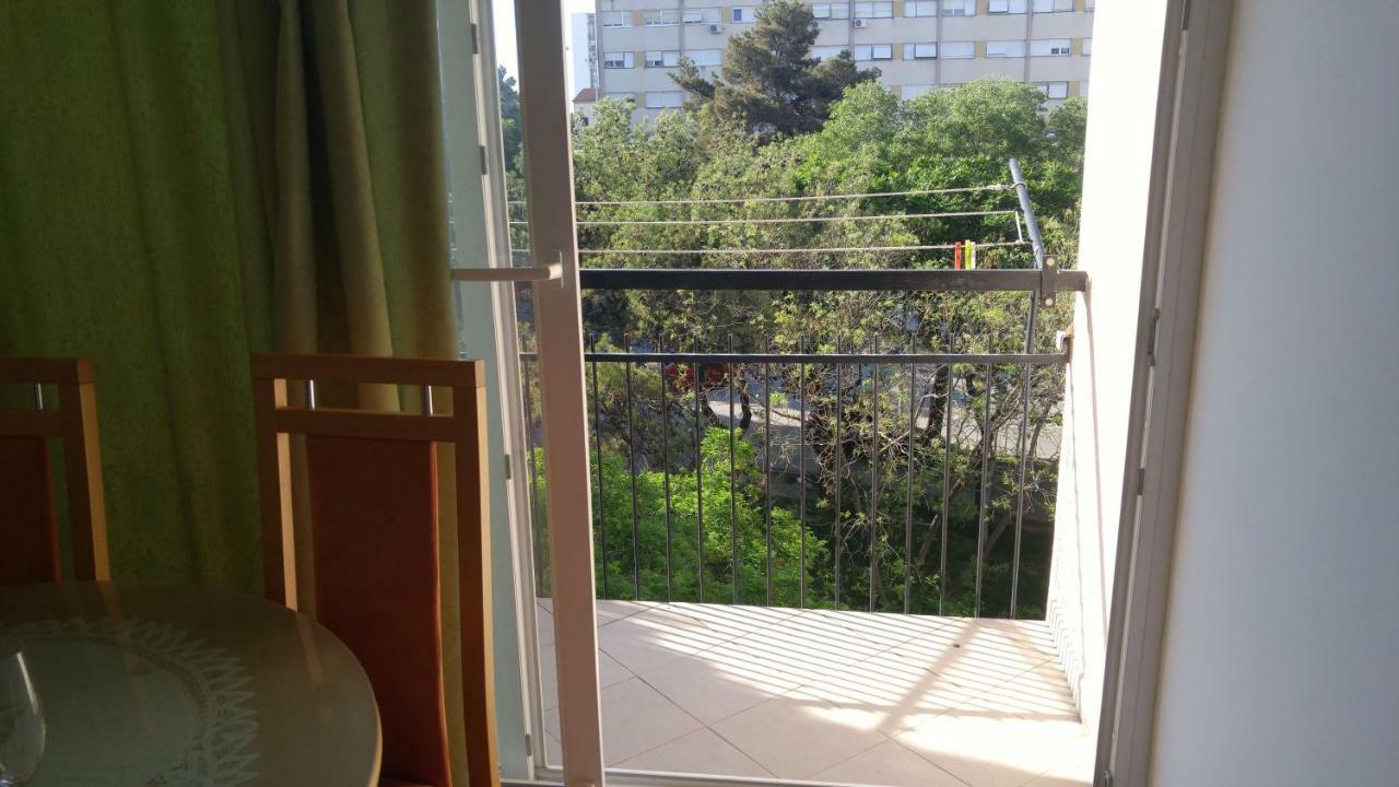 Two Bedroom Apartment Near Beach And Center Split Exteriér fotografie